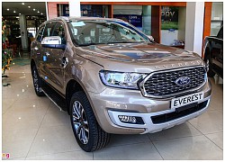 Trong tầm giá 1,2 tỷ đồng, chọn Toyota Fortuner hay Ford Everest?