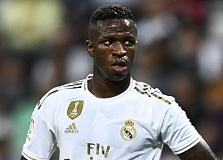 Vinicius Junior gây bất ngờ với pha bỏ lỡ không thể tin được