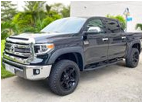 Cận cảnh "khủng long" Toyota Tundra 2016 bán 2,8 tỷ tại Sài Gòn