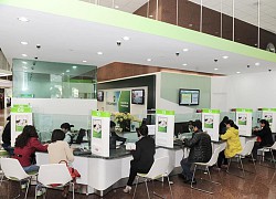 Đến lượt Vietcombank tham gia cuộc đua giảm lãi suất tiền gửi