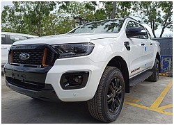 Ford Everest 2021 giảm giá 75 triệu đồng tại Việt Nam