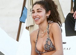 Nữ DJ nóng bỏng Chantel Jeffries gợi cảm nổi bật ở biển