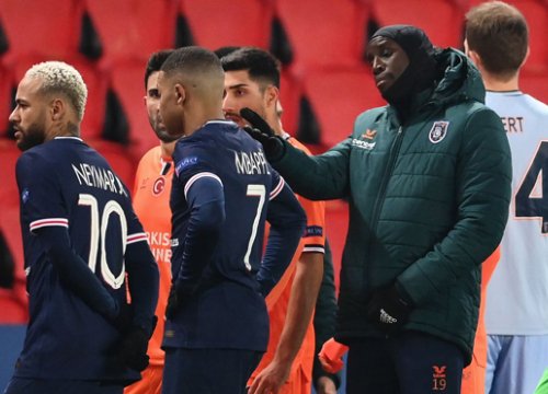 PSG - Basaksehir: Sững sờ lý do dừng trận đấu, MU có được đi tiếp? (Kết quả bóng đá Cúp C1)