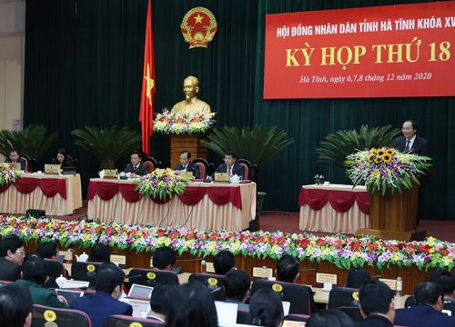 Sáng nay, Kỳ họp thứ 18, HĐND tỉnh Hà Tĩnh khóa XVII tiến hành phiên bế mạc