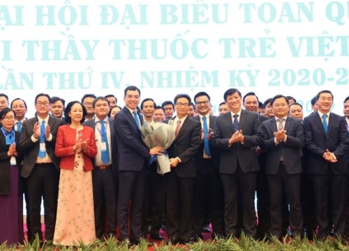 Thầy thuốc trẻ hãy luôn ý thức về sứ mệnh cao cả của mình