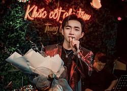 Trung Quang hát live gần 20 bài, thể hiện đẳng cấp trong minishow 'Khắc cốt ghi tâm'