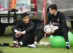 Văn Lâm 'biến mất' trong ngày Muangthong United tạo địa chấn ở Thái Lan