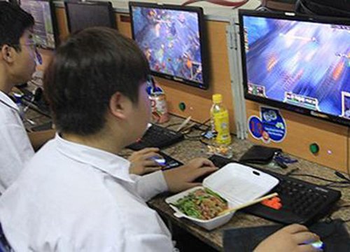 Ấm lòng game thủ, chơi game có thể là ảo nhưng phong bì mừng cưới chắc chắn là thật!