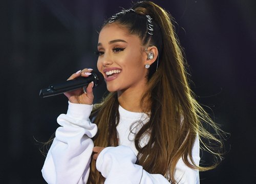 Ariana Grande phát hành phim tài liệu âm nhạc về tour diễn 'Sweetener'