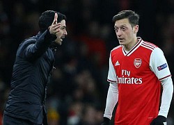 Arteta hãy xin lỗi Ozil và đưa trở lại đội hình Arsenal