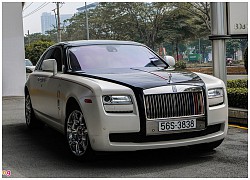 Minh Nhựa lái Rolls-Royce Ghost đi nhận xe mới