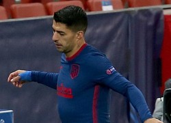 Suarez phản ứng vì bị cho ra nghỉ