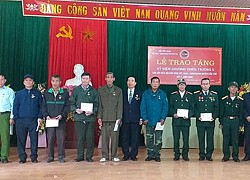 Trao Kỷ niệm chương chiến trường K cho 79 hội viên Hội hữu nghị Việt Nam Campuchia huyện Cẩm Khê