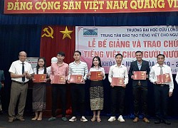 Trường ĐH Cửu Long trao chứng chỉ tiếng Việt cho 45 học viên nước ngoài