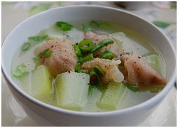 Canh chân giò hầm đu đủ xanh bổ dưỡng, lợi sữa sau sinh