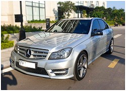 Mercedes C300 AMG đời 2013 bán lại ngang giá Hyundai Elantra