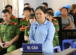 Người phụ nữ với cái lốc máy cũ mang về từ biên giới