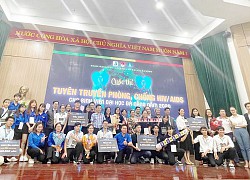 Sinh viên Đại học Đà Nẵng tìm hiểu công tác phòng, chống HIV/AIDS