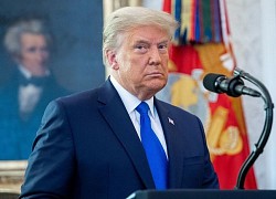 Trump phê phán Tòa Tối cao và Bộ trưởng Tư pháp