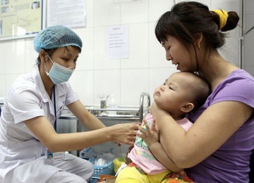 Vì sao bà bầu nên tiêm vaccine phòng ho gà?