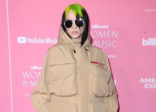 Billie Eilish chuộng trang phục 'dìm dáng'