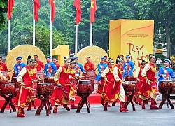 Nhiều hoạt động chào mừng các sự kiện chính trị quan trọng của Thủ đô và đất nước dịp Tết