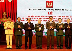 Sĩ quan họ Trần Việt Nam phát huy truyền thống "Bộ đội Cụ Hồ"