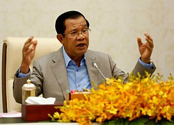 Thủ tướng Hun Sen cho tất cả học sinh lớp 12 đỗ tốt nghiệp