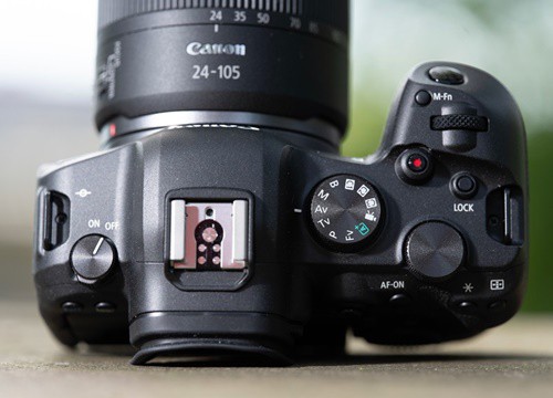 Canon EOS R6, máy ảnh không gương lật tốt nhất của Canon ?