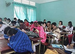 Chùm ảnh đi học mùa đông: Học sinh Việt Nam quấn chăn kín mít trên đường, xem đến ảnh học sinh Nga mới thấy rõ tội