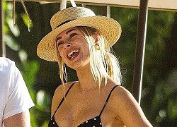 Mẫu áo tắm Kimberley Garner công khai tình tứ trai lạ ở biển