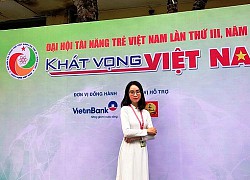 Nữ thủ khoa kinh tế và phương châm "học hết cỡ, cống hiến hết mình"