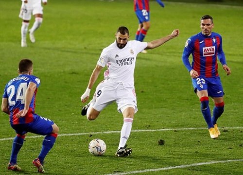 Real Madrid thắng dễ, Barca hòa thất vọng