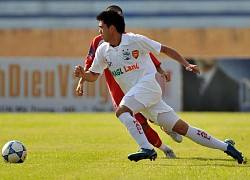 Trở lại V-League, Lee Nguyễn có bị tẩy chay?