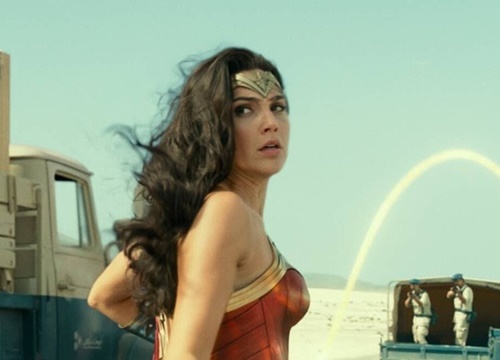 'Wonder Woman 1984' gặp khó tại phòng vé Trung Quốc