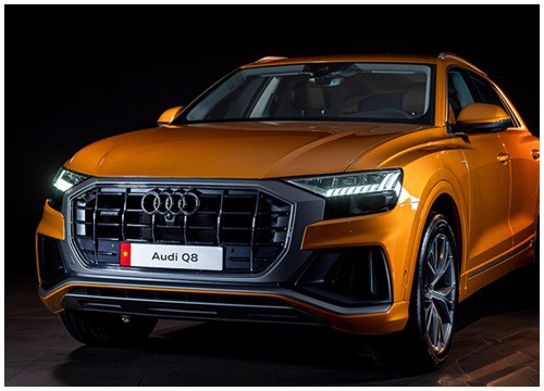 Audi Q8 quattro giá 4,5 tỷ đồng cho khách Việt