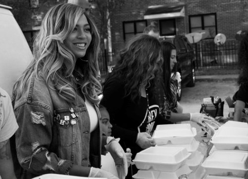 Beyoncé quyên góp 500.000 USD cho người gặp khó khăn vì Covid-19