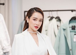 Nhã Phương xuất hiện ở Hải Phòng, trời lạnh vẫn mặc item mong manh nhưng "xinh xỉu"