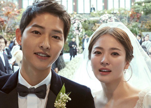 Song Hye Kyo bị netizen Hàn tố ám chỉ Song Joong Ki "xấu tính, bóp méo sự thật", đồng loạt phản đối mạnh mẽ