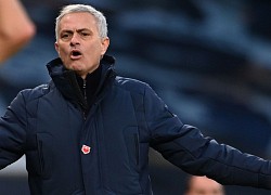 Tư duy cũ kỹ có thể khiến Mourinho vỡ mộng vô địch