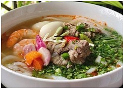 Cách nấu bánh canh sườn heo thơm ngon đãi cả nhà vào cuối tuần