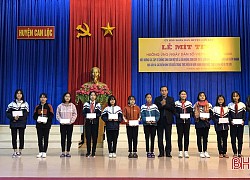 Can Lộc biểu dương 10 gia đình sinh con một bề là gái làm kinh tế giỏi