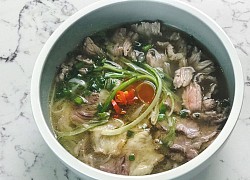 Hầm xương bò nấu phở thêm đúng thao tác này, nước dùng trong vắt, thơm lừng, ngọt lịm