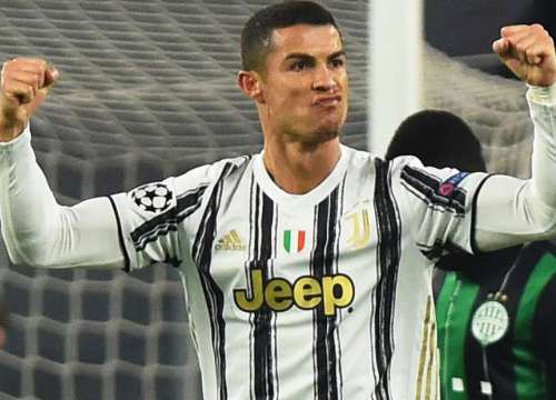 Juventus đàm phán giảm lương hoặc bán Ronaldo