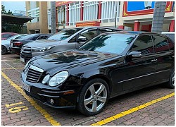 Mercedes E320 nhập từ Mỹ gần 20 năm tuổi tại Việt Nam