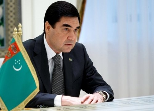 Tổng thống Turkmenistan nói cam thảo chữa được Covid-19