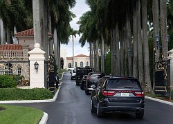 Trump chơi golf sau tuyên bố &#8216;làm việc không nghỉ&#8217;