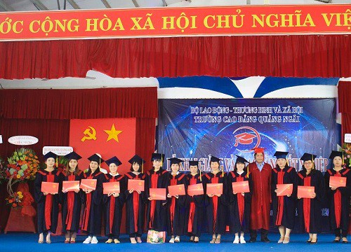 Trường Cao đẳng Quảng Ngãi khai giảng năm học mới - Học hành - Việt Giải Trí