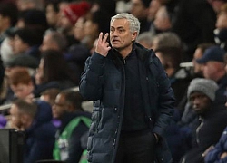 Thắng Man City nhưng Mourinho không buông tha VAR