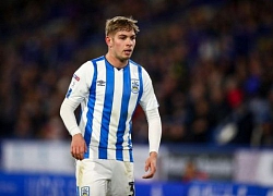 HLV Huddersfield công khai mong muốn sở hữu tiền vệ Arsenal